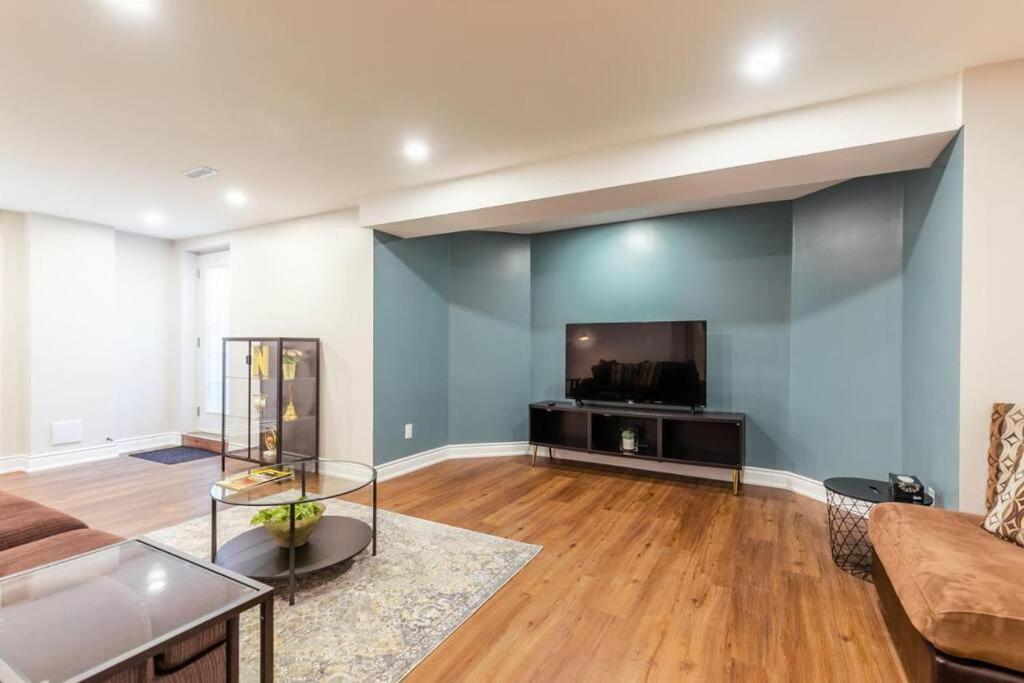 Spacious Basement Mississauga Dış mekan fotoğraf