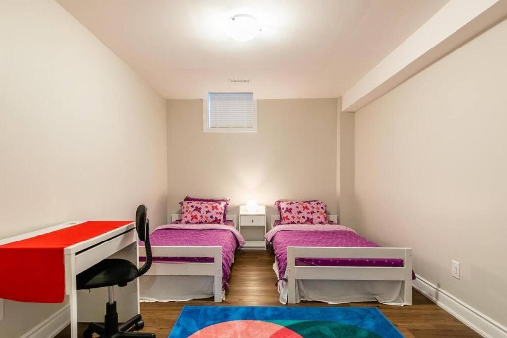 Spacious Basement Mississauga Dış mekan fotoğraf
